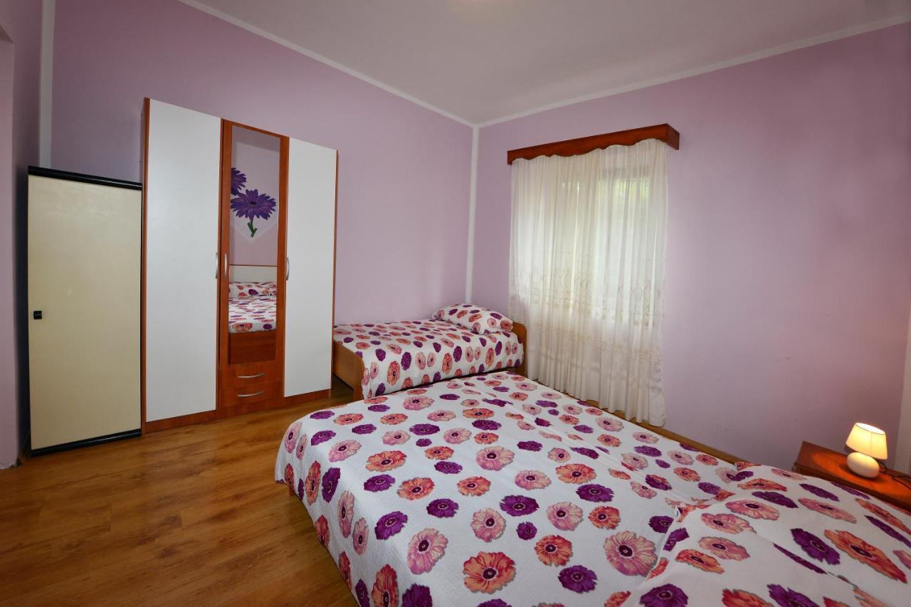 Apartments Ella Пореч Екстериор снимка