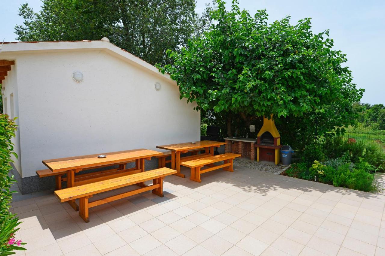 Apartments Ella Пореч Екстериор снимка