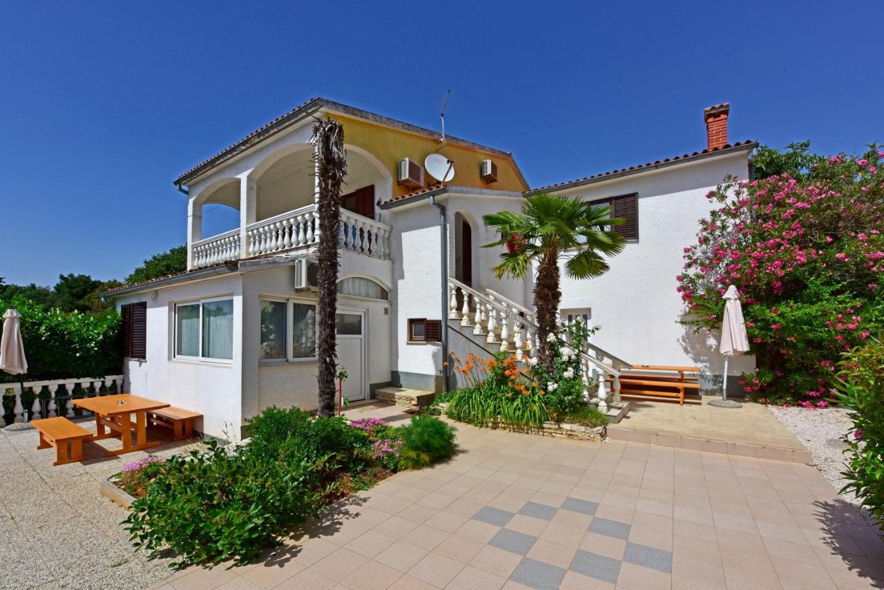 Apartments Ella Пореч Екстериор снимка