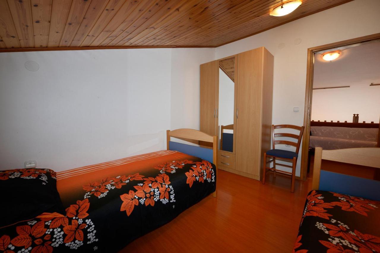 Apartments Ella Пореч Екстериор снимка