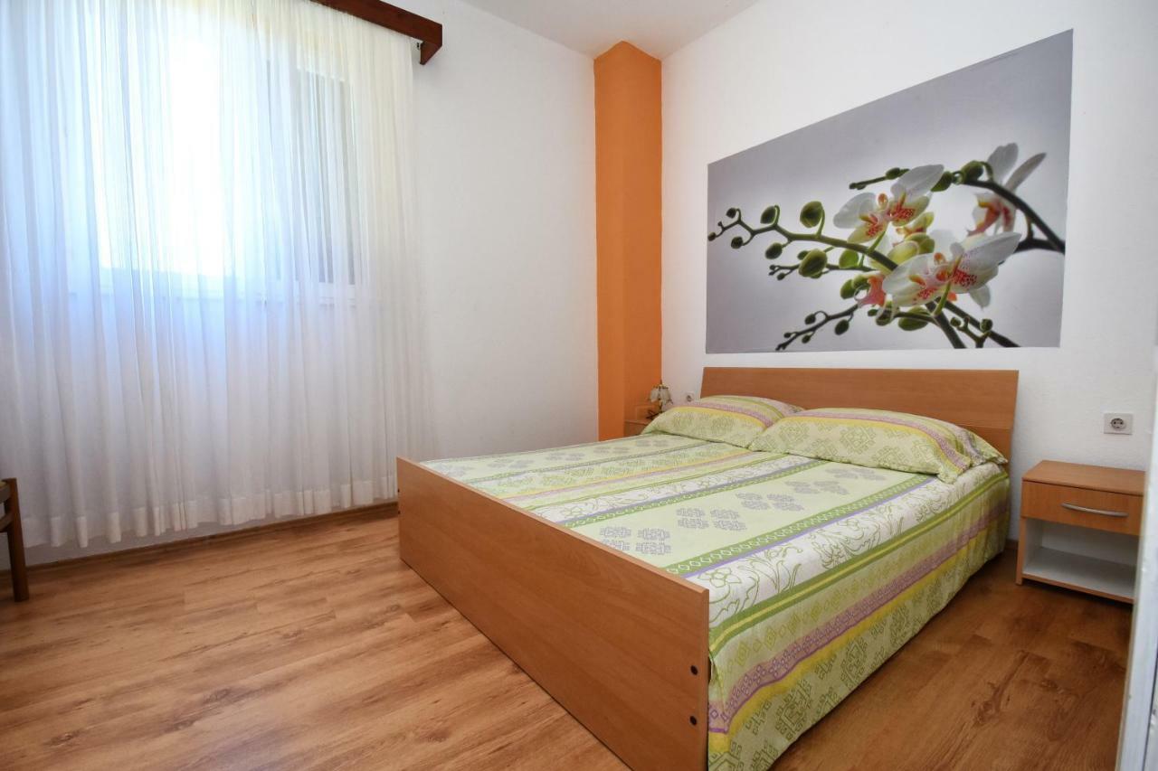 Apartments Ella Пореч Екстериор снимка